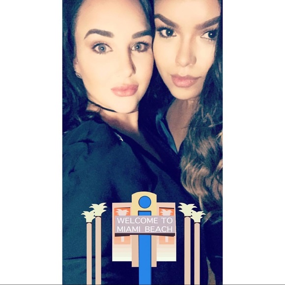 Meet your Posher, Kacee - Picture 3 of 5